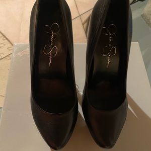 Brand new classic platform pump